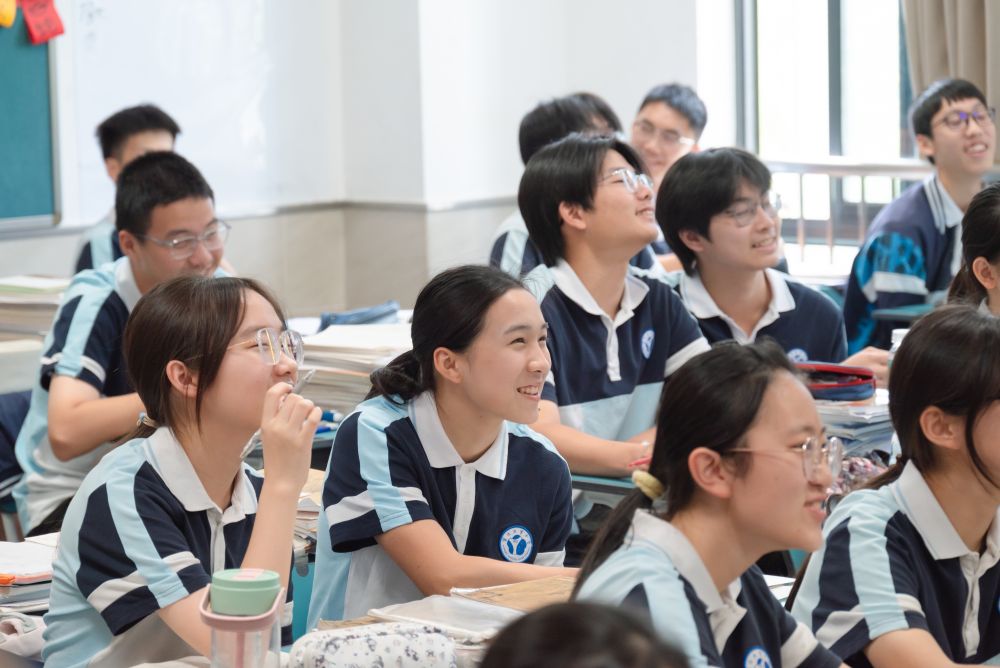 伟德国际集团展示图片